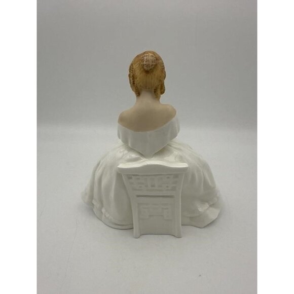 Royal Doulton Figurine “Heather” HN2956 – Hand Painted Porcelain Lady - Picture 2 of 4